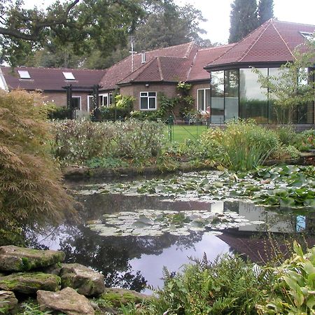South Lodge Milton Keynes Exterior photo