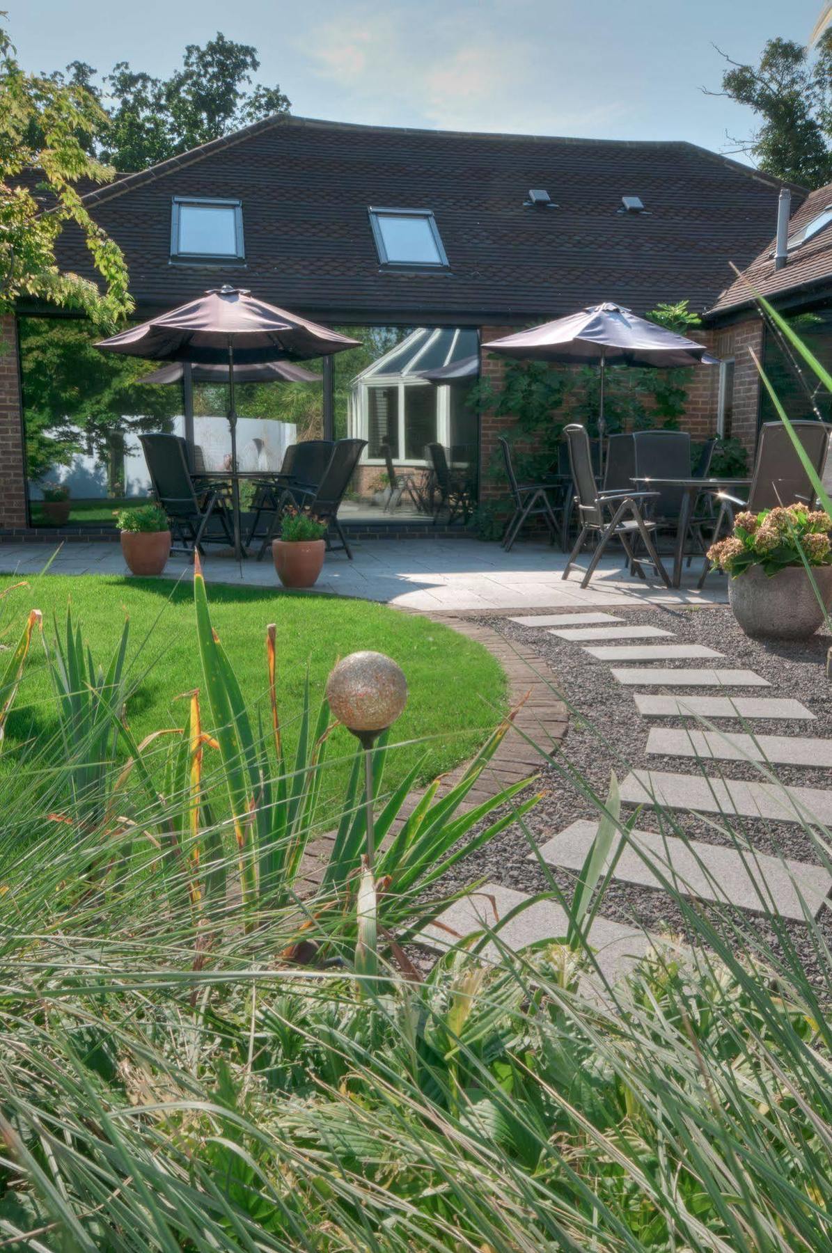 South Lodge Milton Keynes Exterior photo